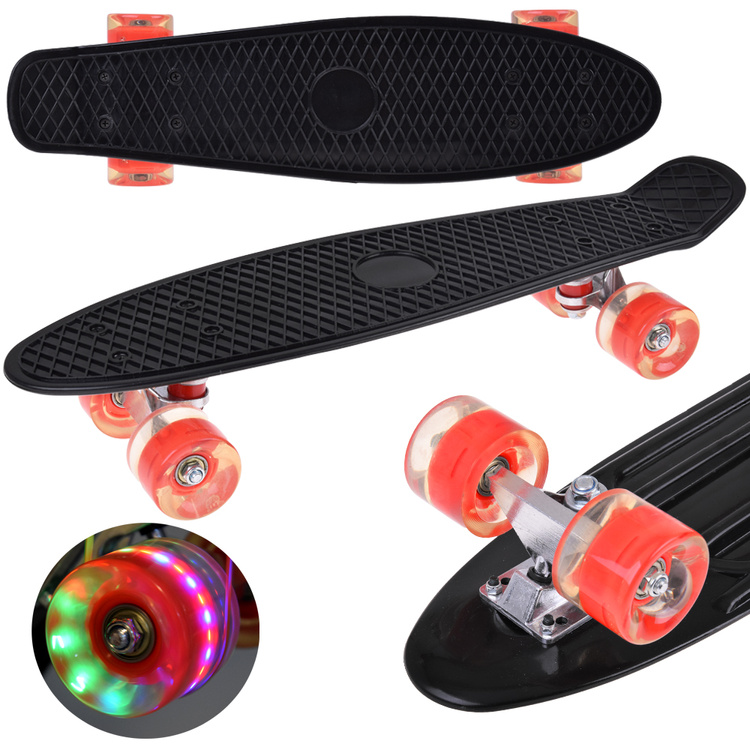 mamido LED skateboard so svietiacimi kolieskami čierny