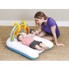 Bestway nafukovacia ľahká prebaľovacia podložka pre bábätko s hračkami