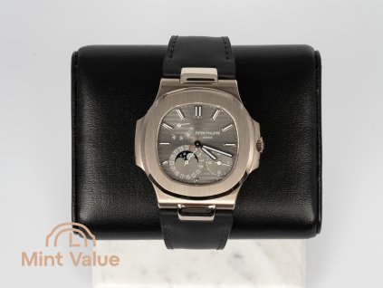 Patek Philippe Nautilus 5712G-001