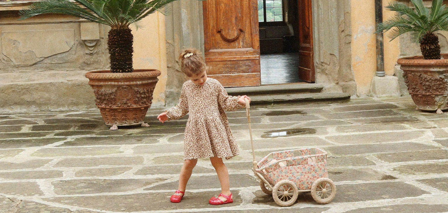 Kurátorský výber tejto sezóny. Menej kusov. Silnejšia identita.