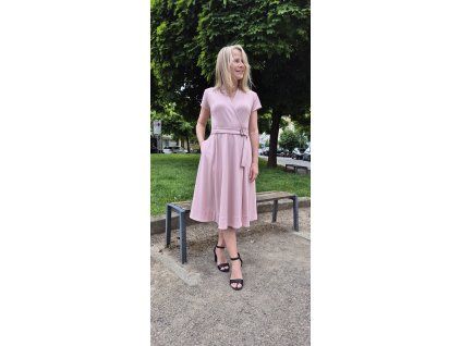 Zavinovací šaty Adrianna pudrové