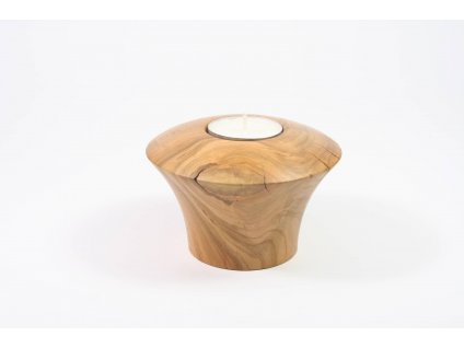 Designový svícen z meruňkového dřeva.