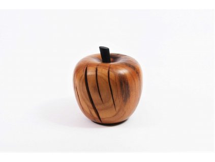 Jablíčko z meruňkového dřeva, s přírodními prasklinkami.