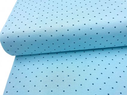 Bavlněný úplet s drobným vzorem hvězdiček na modrém podkladu, ideální pro trička, pyžama, dětské oblečení a pohodlný domácí textil.