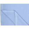 Směsové plátno Civik 130 ve světle modré barvě, šíře 150 cm, lehká a odolná tkanina vhodná pro ložní prádlo, pracovní oděvy i technické použití.