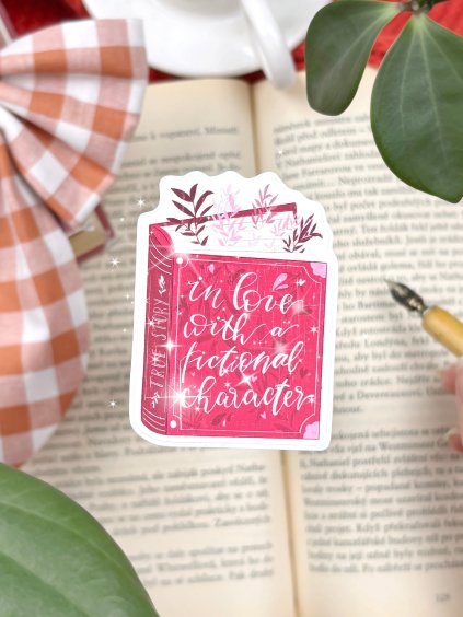 Třpytivá samolepka - Fictional character