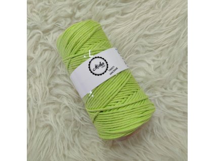 Twisty macramé 3mm 221 jarní zelená/80m