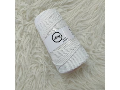 Twisty macramé 5mm 010 bílá
