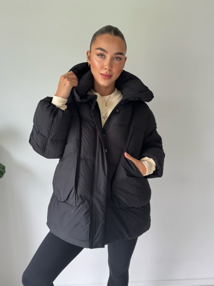 Zimní oversize bunda černá