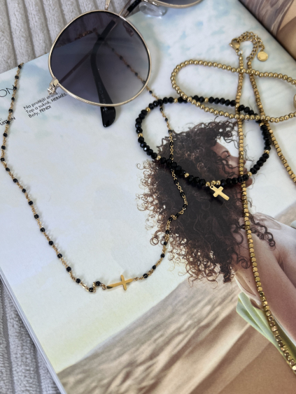 Řetízek handmade černý s křížkem