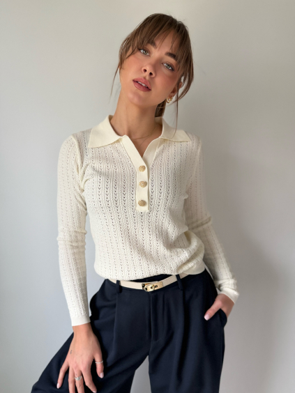 Svetřík s knoflíky krémová