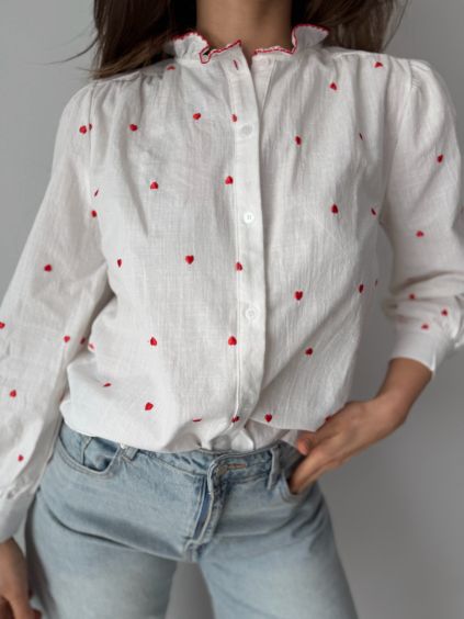 Košile se srdíčky bílá