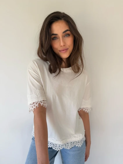 Triko s krajkou bílá
