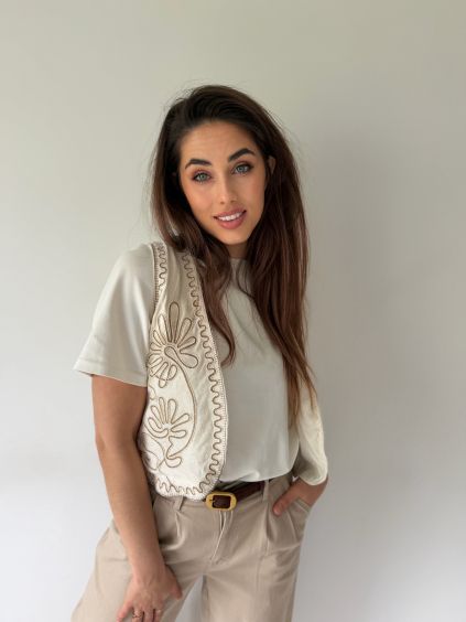 Vestička Simi krátká