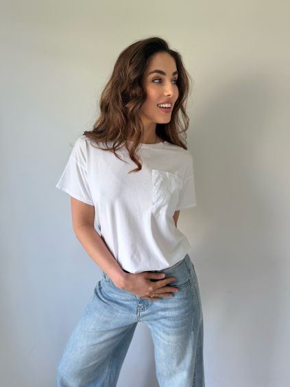 Triko s kapsou bílá