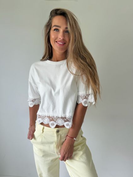 Boho triko s krajkou bílá