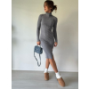 Žebrované šaty s rolákem šedá