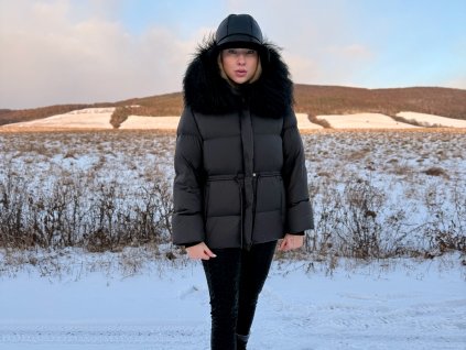 BLACK LAMA ICON – Luxusná čierna páperová bunda s mongolskou lamou