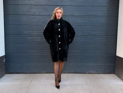 VALERIE Coat – Black Elegance Edition