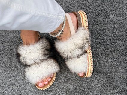 ARCTIC FOX Fur Sandals – Luxury Edition