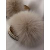 kožušinové šľapky zdobené