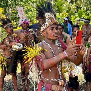 Papua Nová Guinea je pestrá, ať už se to týká kmenů a jazyků (více než 1 tisíc!), plodin nebo fauny a flóry. Překvapí vás...