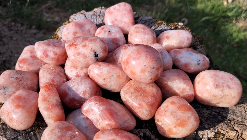 Sluneční kámen - nositel radosti a štěstí