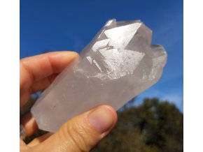 Oboustranně zakončený krystal křišťálu - přírodní, surový/ Brazílie
