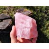 Růženín 1kg - přírodní surový kámen / Malawi