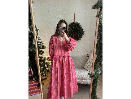 Červeno růžové proužkované šaty