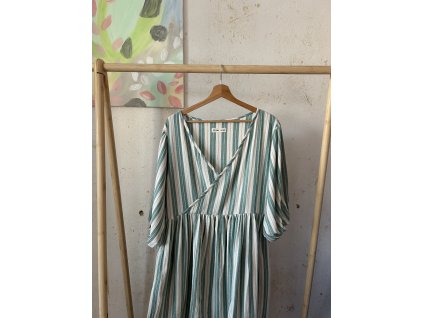 Zelené křížené šaty z mušelínu