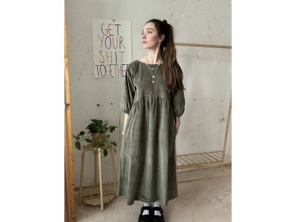 Zelené manšestrové šaty