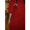 Červené mušelínové šaty
