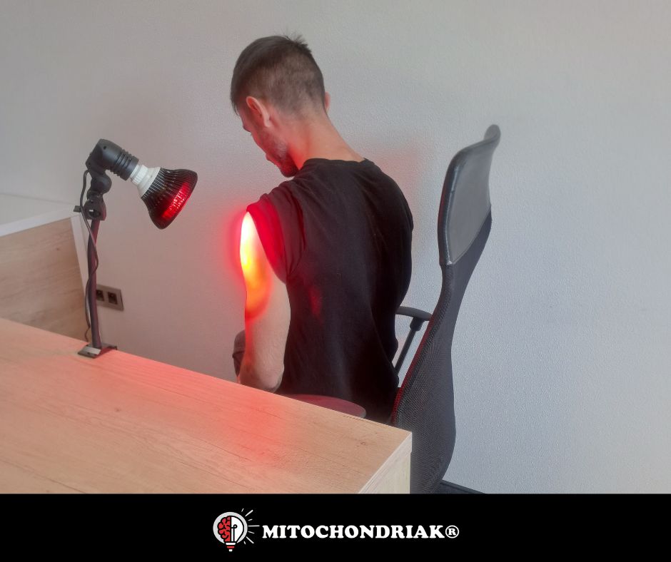 Red light therapy with LED therapy bulb for shoulder and back pain