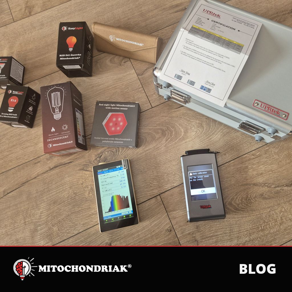 Test czerwonych żarówek i okularów Mitochondriak® pod spektrometrem