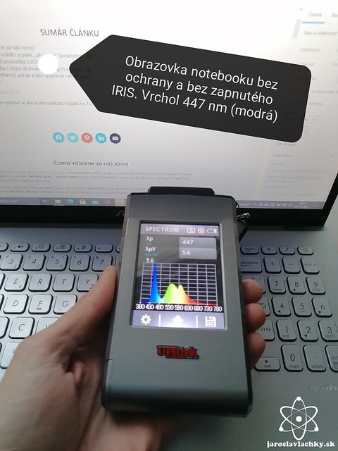 Spektrum obrazovky s výraznou modrou zložkou
