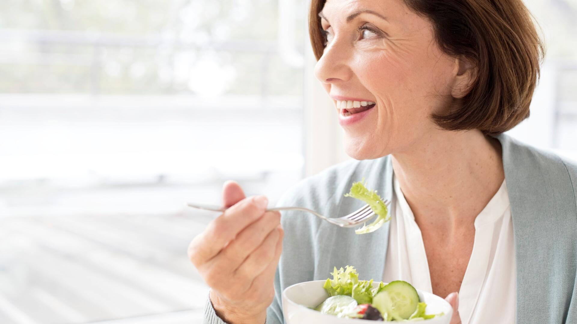 Výživa a menopauza: Jak zlepšit svou pohodu