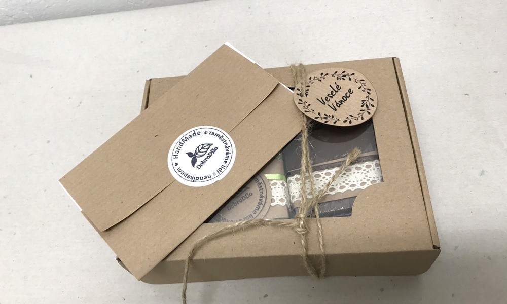 Aktualita: Nakupte u nás do 16. 12. 2021 a jako bonus dostanete vánoční dárek z chráněné dílny DobroDílo