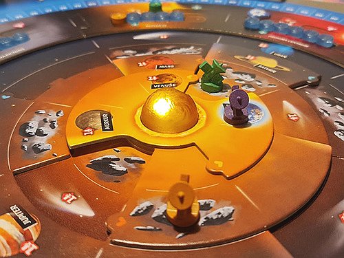 LED světýlko ve tvaru svítícího Slunce pro hru SETI