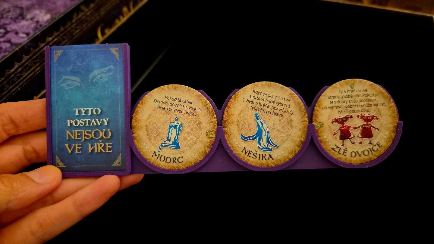 Pořadač na blafy s vloženými žetony pro Krvavá hodina odbila