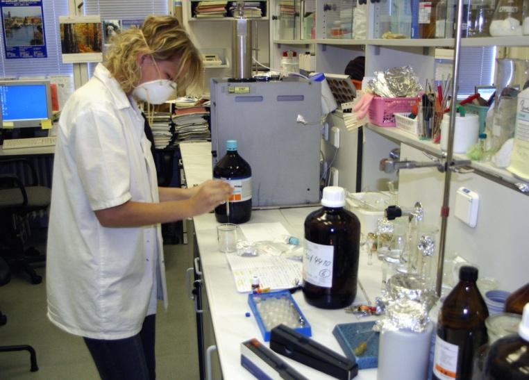 Co je ekvivalent v chemii, fyzice a ekonomice