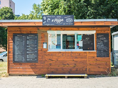 Co je komerční nemovitost - význam, rizika a výhody