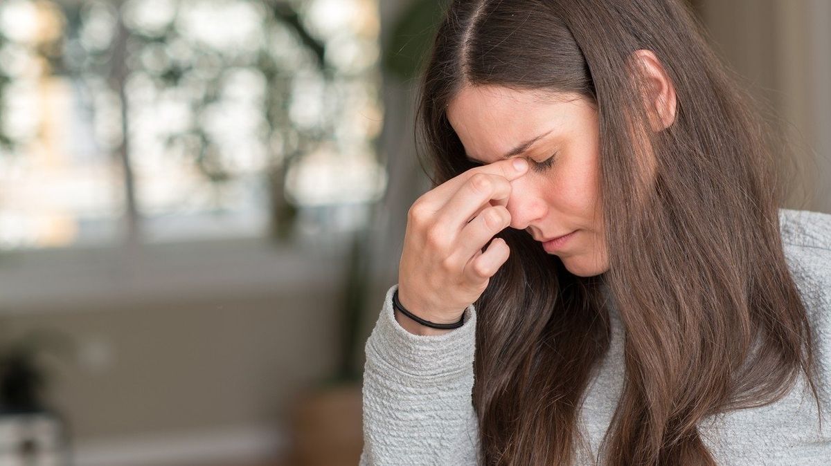 Co je mozková mlha a jaké má dopady na naše zdraví