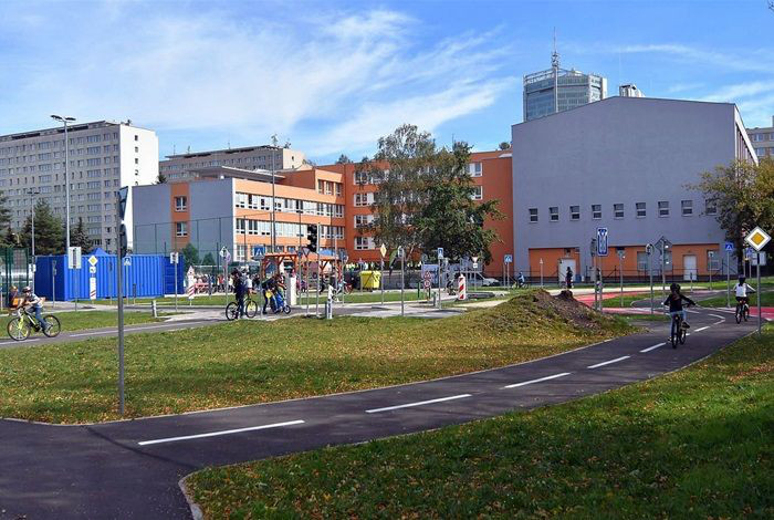 KAM S DĚTMI V PRAZE? NA DOPRAVNÍ HŘIŠTĚ PRAHA 7 – BUBENEČ