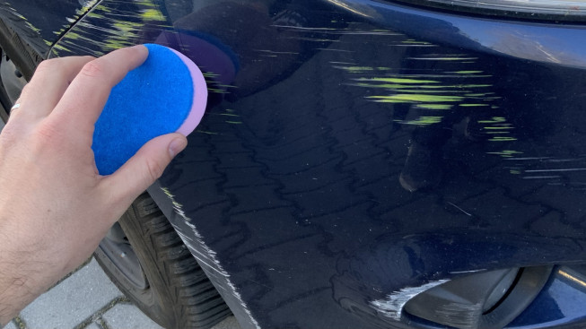 Jak odstranit škrábance na autě - rady a postupy