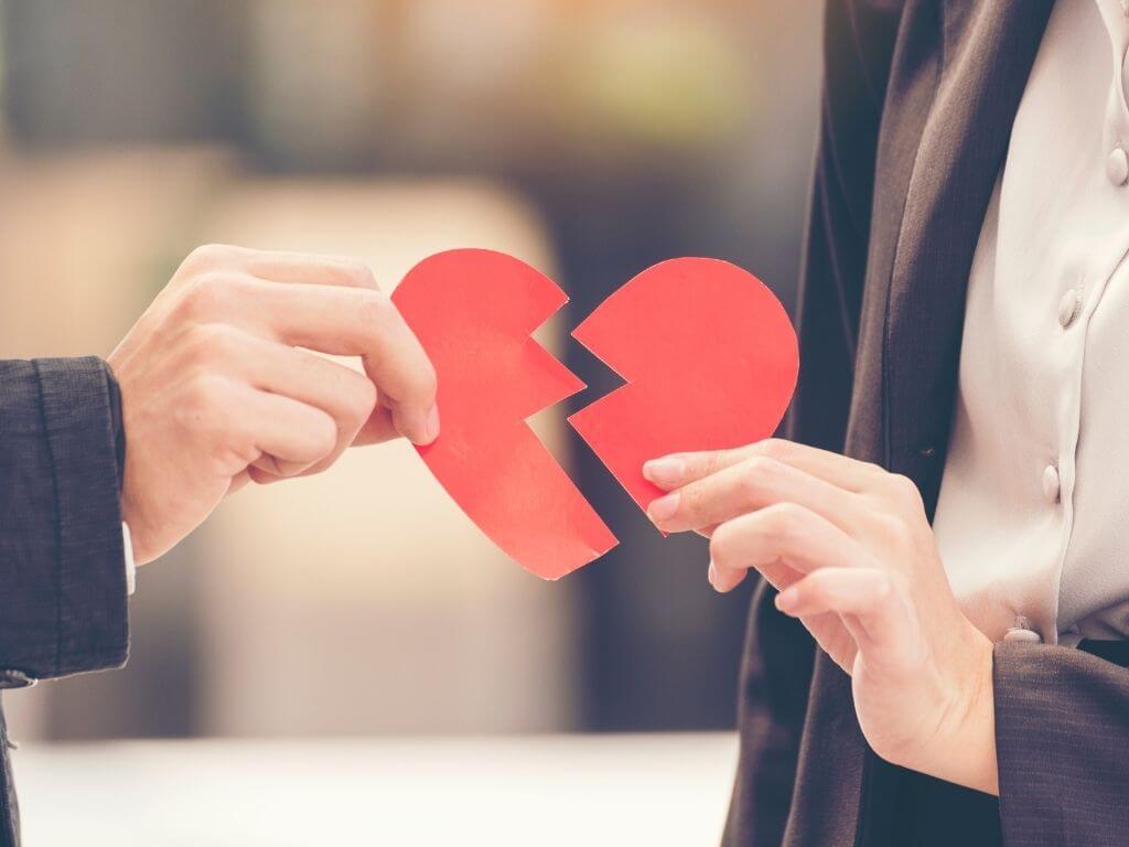 Jak požádat o rozvod: Průvodce procesem a klíčovými kroky