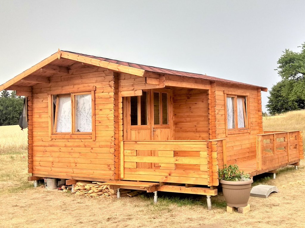 Jak postavit zahradní domek: Praktický návod a tipy