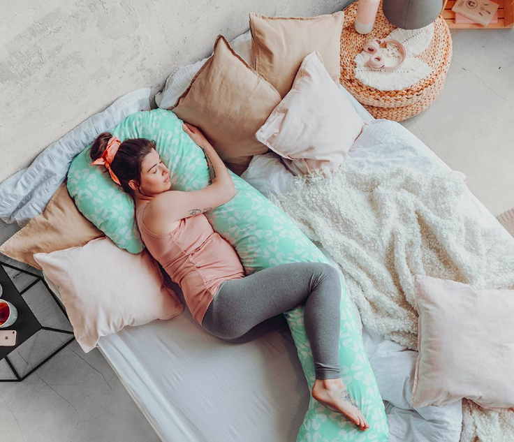 Jak vybrat těhotenské a kojicí polštáře