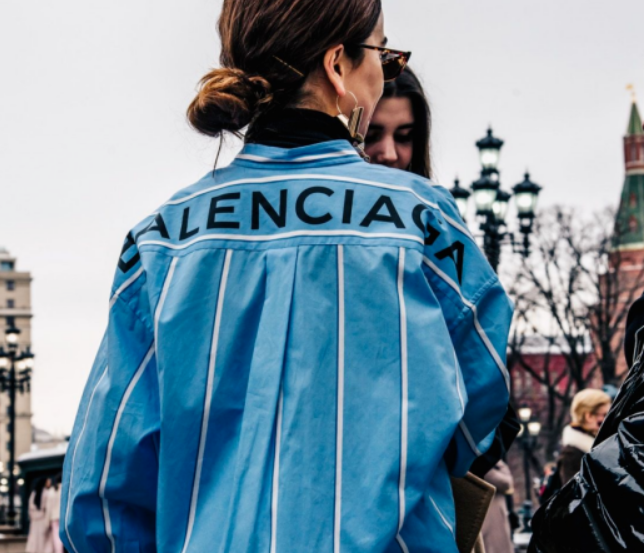 Přehled populárních módních doplňků a trendů