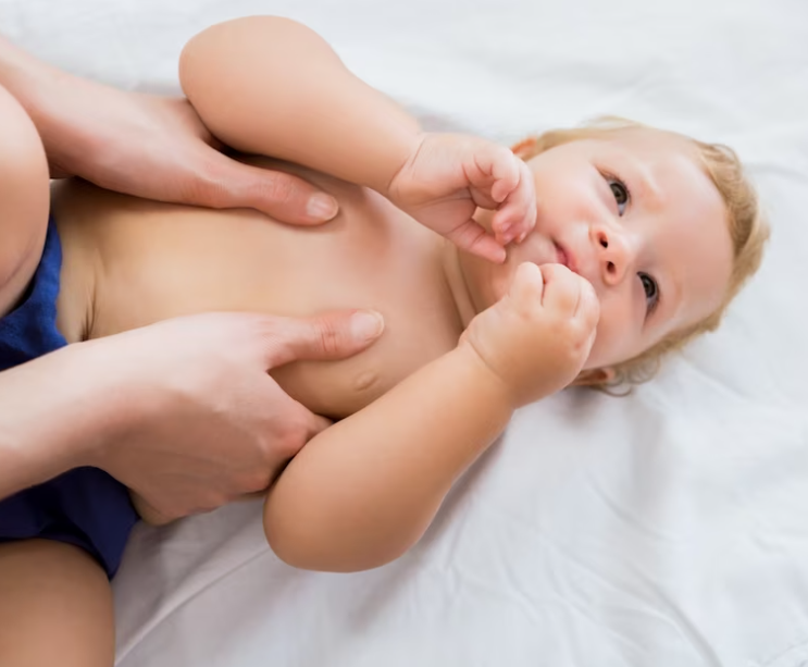 Jak pomoct novorozenci od dětské koliky